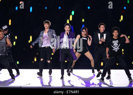 JYJ, 19. September 2014: Eröffnungsfeier am Incheon Asiad Hauptstadion während der 2014 Incheon asiatische Spiele in Incheon, Südkorea. © YUTAKA/AFLO SPORT/Alamy Live-Nachrichten Stockfoto