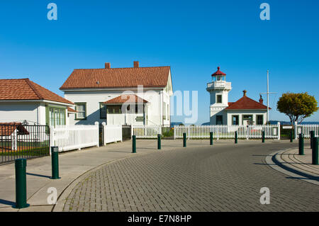 Mukilteo Lighhouse (gegr. 1906) an den Ufern des Puget Sound, Mukilteo, Washington, USA Stockfoto