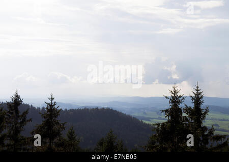 Novohradske Gebirge, Blick vom Aussichtsturm Kuh Berg, Kravi Hora, Kuhberg, in der Nähe von Hojna Voda Dorf, Region Ceske Budejovice, Tschechische Republik, 7. September 2014. (CTK Foto/Libor Sojka) Stockfoto