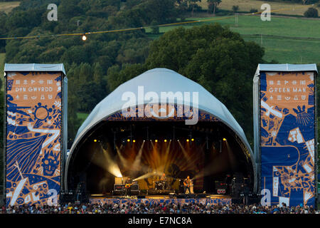 Berg Bühne Gesamtansicht auf dem Green Man Festival der Augustiner-Performance in Brecon, Wales. Stockfoto