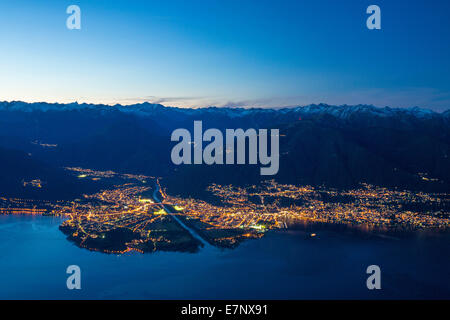 Lago Maggiore, Maggia-Delta, Ascona, Locarno, Berg, Berge, Herbst, Kanton Ticino, Südschweiz, Dorf, Fluss, Stockfoto