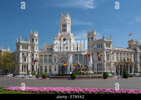 Gebäude, Cibeles, Rathaus, Madrid, Stadt, Spanien, Europa, Square, Architektur, Blumen, Brunnen, Frühling, Tourismus, Reisen Stockfoto