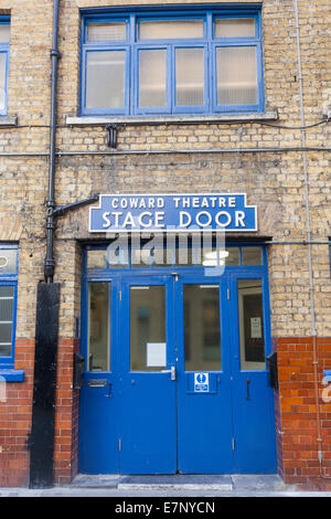 England, Europa, London, Soho, Coward Theatre Stage Door Stockfoto