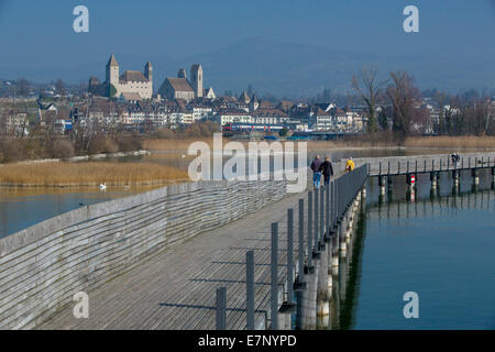 Zürichsee, Jakobs Weg, Holzsteg, Rapperswil SG, Frühling, See, Seen, Stadt, Stadt, SG, Kanton St. Gallen, Wanderweg, Sw Stockfoto