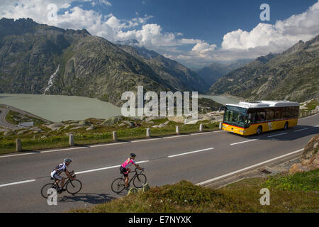 PostAuto, Fahrrad fahren, Grimselpass, Gletscher, Eis, Moräne, Fahrrad, Fahrräder, Fahrrad, Reiten ein Fahrrad, Rennrad, Canto Stockfoto