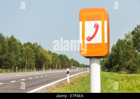 SOS Telefon unterwegs Stockfoto