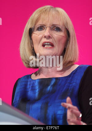 MARGARET CURRAN MP Schatten SECRETARY OF STATE FOR 22. September 2014 MANCHESTER Stadtzentrum von MANCHESTER ENGLAND Stockfoto