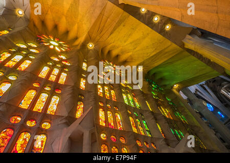 Spanien, Barcelona, Sagrada Familia Kirchenraum Stockfoto