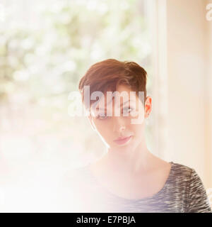 Porträt der jungen Frau Stockfoto