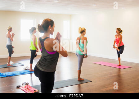 Frauen Yoga Training Stockfoto