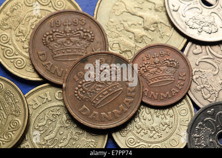 Münzen von Dänemark. Dänische königliche Krone in dänische Erz-Münzen abgebildet. Stockfoto