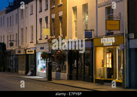 Regent Street bei Nacht, Leamington Spa, Warwickshire, England, UK Stockfoto