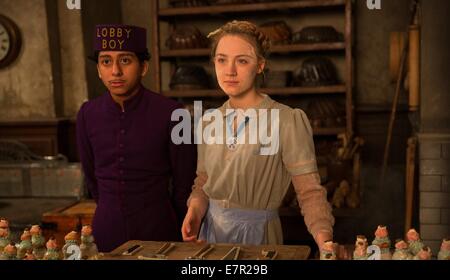 Das Grand Budapest Hotel Jahr: 2014 USA / Deutschland Regie: Wes Anderson Tony Revolori, Saoirse Ronan Stockfoto