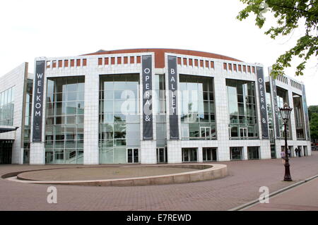 Der Stopera Gebäude in Amsterdam, Niederlande, Gehäuse des Amsterdamer Rathaus & der niederländischen Oper & Nationalballett Stockfoto