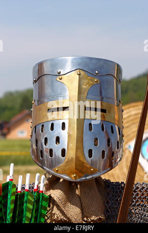 Helm eines mittelalterlichen Ritters Stockfoto