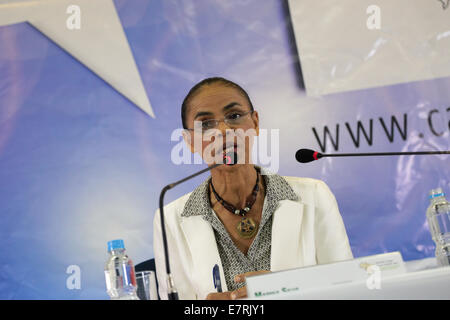 Sao Paulo, Brasilien. 22. September 2014. Marina Silva, Präsidentschaftskandidat der brasilianischen Sozialdemokratischen Partei (PSB), spricht in einer Debatte über Internet während ihrer Kampagne in Sao Paulo. Brasilien-Wahlen stattfinden am 5. Oktober 2014. Bildnachweis: Pazifische Presse/Alamy Live-Nachrichten Stockfoto