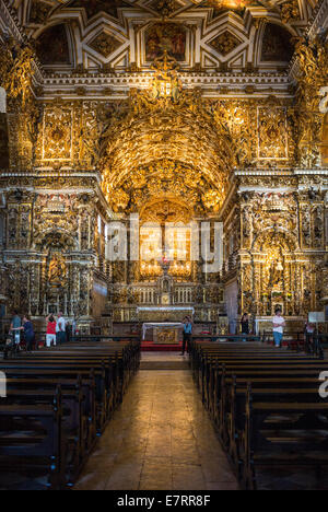 Brasilien, Salvador, Statuen von Heiligen und goldenen Verzierungen in die St.-Franziskus-Kirche Stockfoto