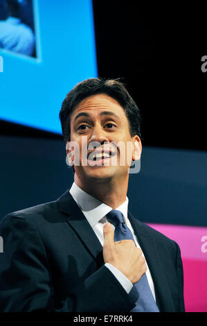 Manchester, UK. 23. Sep, 2014. Ed Miliband Labour Party Leader hält seine Rede an die Arbeitskonferenz in Manchester Dienstag, 23. September 2014 Credit: Della Batchelor/Alamy Live News Stockfoto