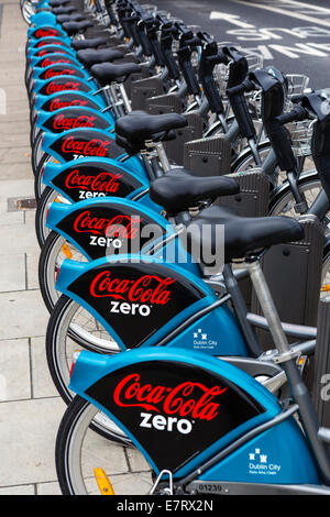 Dublinbikes-Verleih-Station am Custom House Kais, Stadt Dublin, Republik Irland Stockfoto