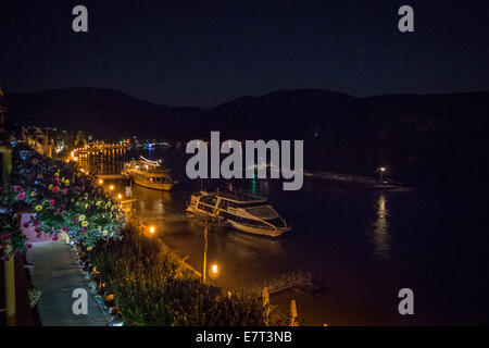 Der Rhein bei Boppard in der Nacht Stockfoto