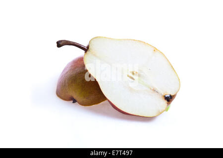 Birnenfrucht auf weißem Hintergrund Stockfoto