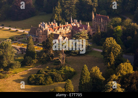 Ashton Court House in Bristol UK Herrenhaus über England. Englische Landschaft von North Somerset. Ballon Fiesta. Stockfoto