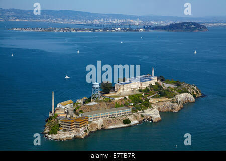 Alcatraz Insel, ehemalige maximale Hochsicherheits-Gefängnis, Bucht von San Francisco, San Francisco, Kalifornien, USA - Antenne Stockfoto