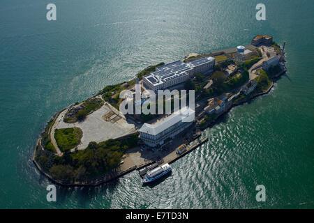 Alcatraz Insel, ehemalige maximale Hochsicherheits-Gefängnis, Bucht von San Francisco, San Francisco, Kalifornien, USA - Antenne Stockfoto