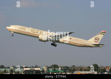 ETIHAD AIRLINES BOEING 777 AIRWAYS Stockfoto