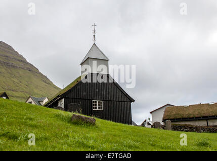 Ansicht eines Teils der Stadt Klaksvik auf den Färöer Inseln, Dänemark, im Nordatlantik. Stockfoto