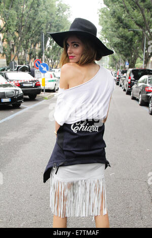 Chiara Ferragni Ankunft bei der Giorgio Armani-Modenschau in Mailand, Italien - 20. September 2014 - Foto: Start-und Landebahn Manhattan/Paolo Diletto/Picture Alliance Stockfoto