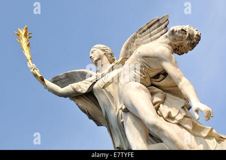 Architektonische Details der Statue in Berlin, Deutschland Stockfoto