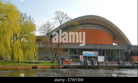 Moderne Architektur in Berlin, Deutschland Stockfoto