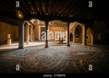 Kolonnaden Loggia im Ca'd ' Oro, Venedig. Stockfoto