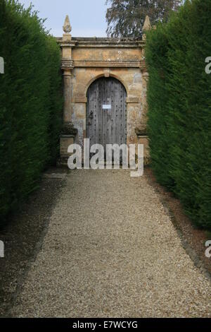 Sudeley Castle Tür zum geheimen Garten Stockfoto