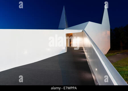 Siegerland-Autobahn-Kirche an der Autobahn A45, von den Architekten Schneider und Schumacher, Wilnsdorf, Nordrhein-Westfalen Stockfoto