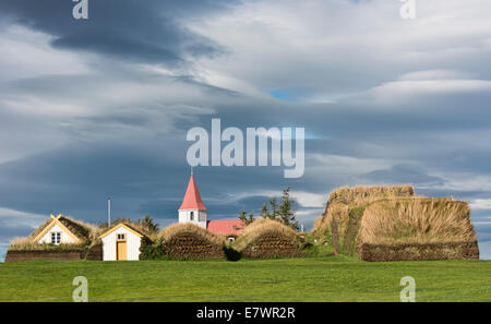 Kirche und Sod Häuser, Rasen Gebäuden, Glaumbaer oder Glaumbær Museum, Nordwesten, Island Stockfoto