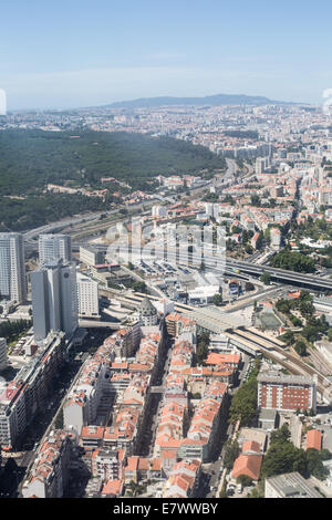 Luftaufnahme über Lissabon Küste aus Flugzeug Stockfoto