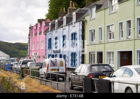 Portree Hafen auf der Isle Of Skye, Schottisches Hochland, Schottland. Stockfoto