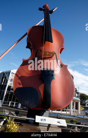 Riesengeige an der Uferpromenade, Sydney, Nova Scotia, Kanada Stockfoto