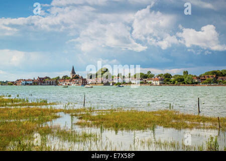 Bosham Harbour, West Sussex, an den hohen Gezeiten. Stockfoto