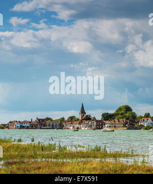 Bosham Harbour, West Sussex, an den hohen Gezeiten. Stockfoto