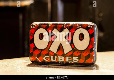 Vintage Oxo Cube Zinn Stockfoto