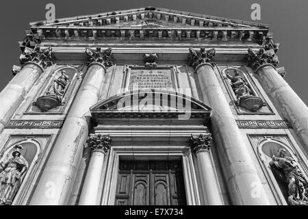 Venedig - das Portal der Kirche Chiesa dei Gesuati Stockfoto