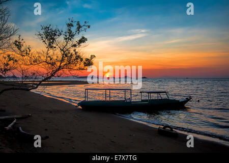 Sonnenuntergang auf Flores Stockfoto