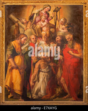 BOLOGNA, Italien - 15. März 2014: Altar in "Oratorio de Batutti" mit der Farbe der Madonna mit den Heiligen von G. F. Bezzi 1564 Stockfoto