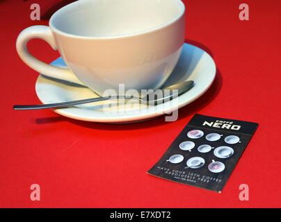 Caffe Nero Kaffeebars Kundenkarte, London Stockfoto