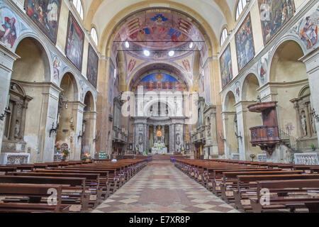 PADUA, Italien - 9. September 2014: Dem Hauptschiff der Kirche Basilica del Carmine. Stockfoto