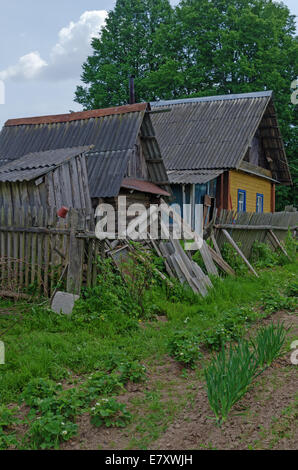 Arbeiten Sie in der Casa Rural. Küche Garten neben dem Haus. Stockfoto