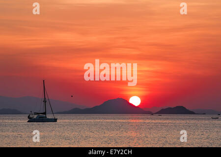 Sonnenuntergang auf Flores Stockfoto